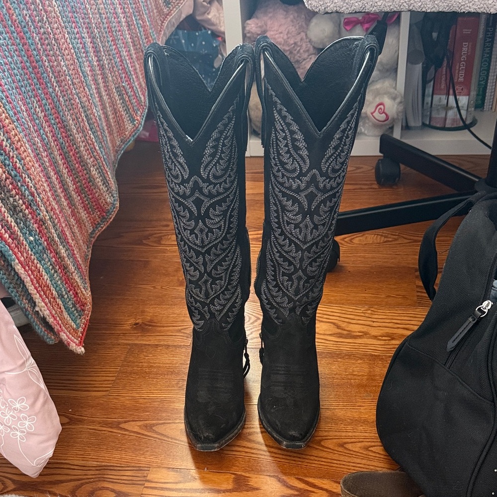 Ariat Womens Laramie Black Suede Stretchfit Snip Toe Talk Cowboy Boots